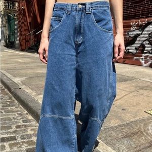 !!!ISO!!! IN SEARCH OF BRANDY MELVILLE LIVIE JEANS